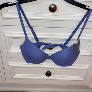 Womens NWT push up bra. Calvin Klein.
